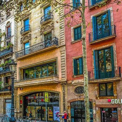 shop fronts with sandy and red buildings